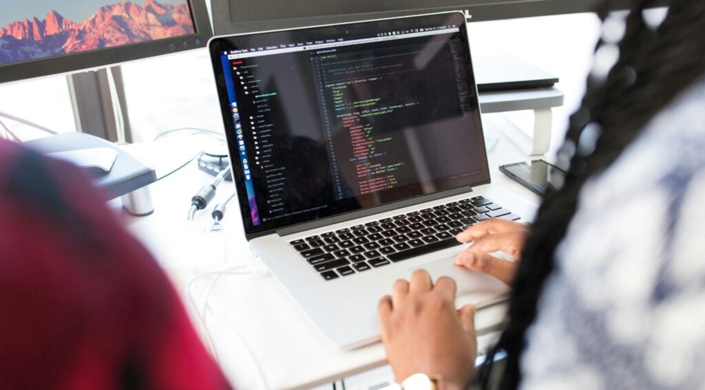 How Does an Offshore Team Effectively Operate and Collaborate on Projects? 2 Developers and Engineers