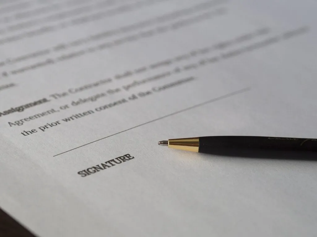 How do you effectively hire and manage a freelance web developer? 2 freelance web developer